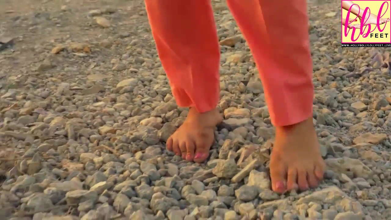 Hiba Qadir Feet Closeups