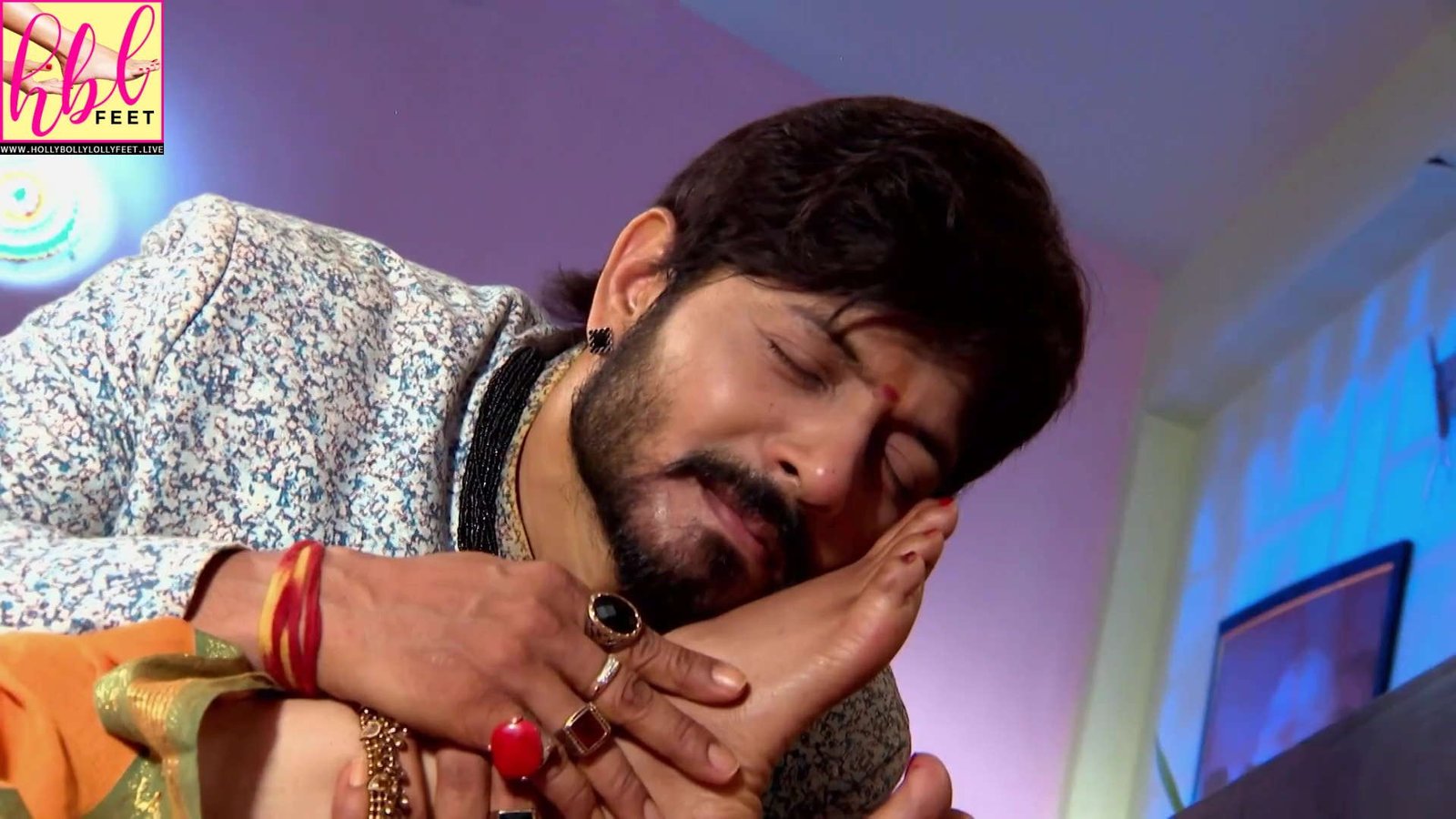 meena-vasu-feet-zee-telugu-suryavamsham-ep-264-11