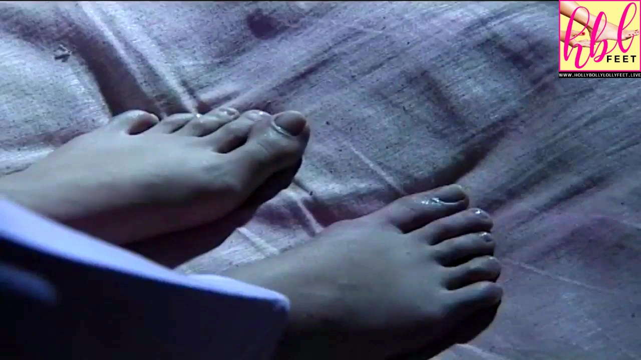 Vaneeza Ahmad Feet Soles