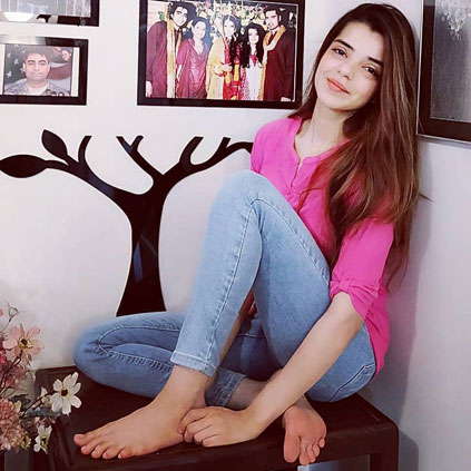 Srha Asghar Feet Videos