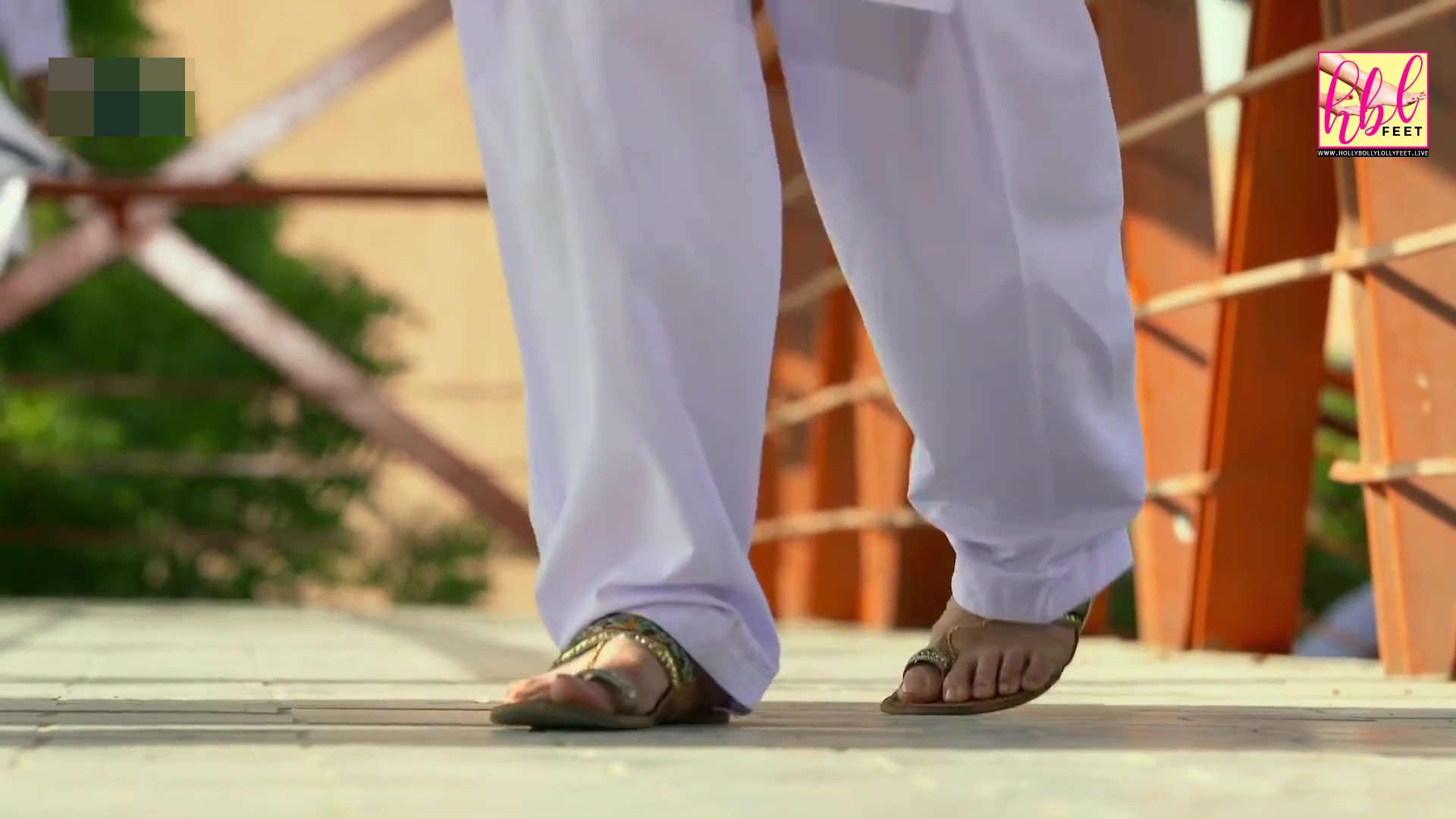 Hania Aamir Feet Closeup