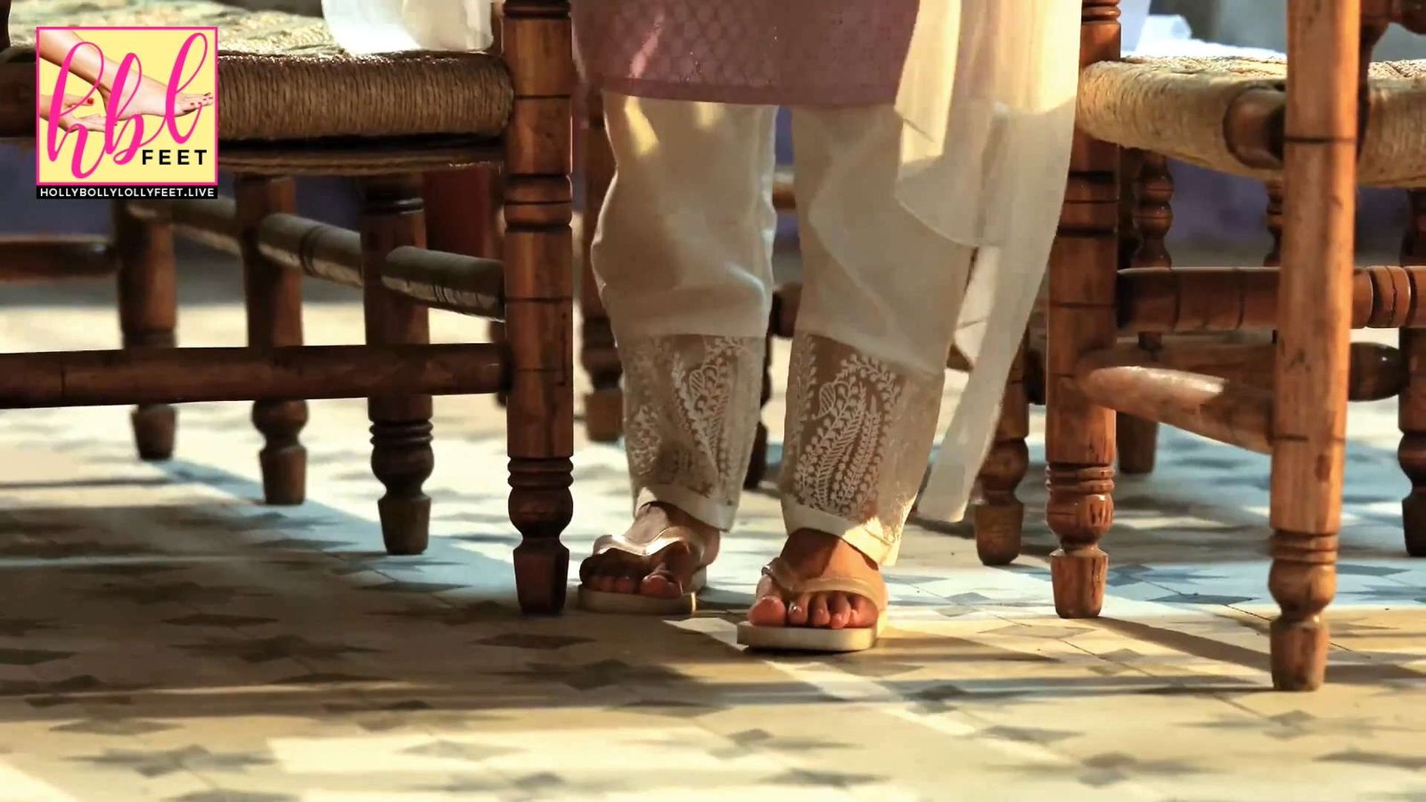 Aamina Sheikh Feet Closeup