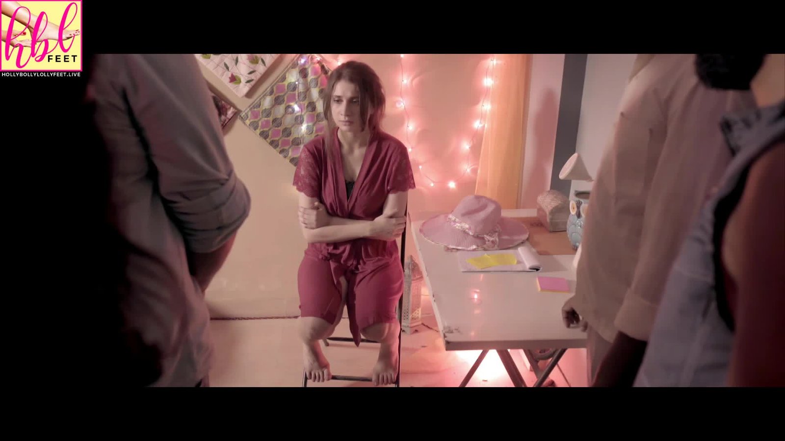 Alexandra Gold Feet & Soles