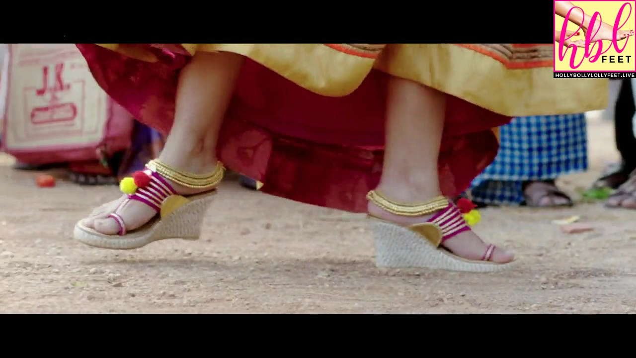 Anupama Parameswaran Feet Close Up