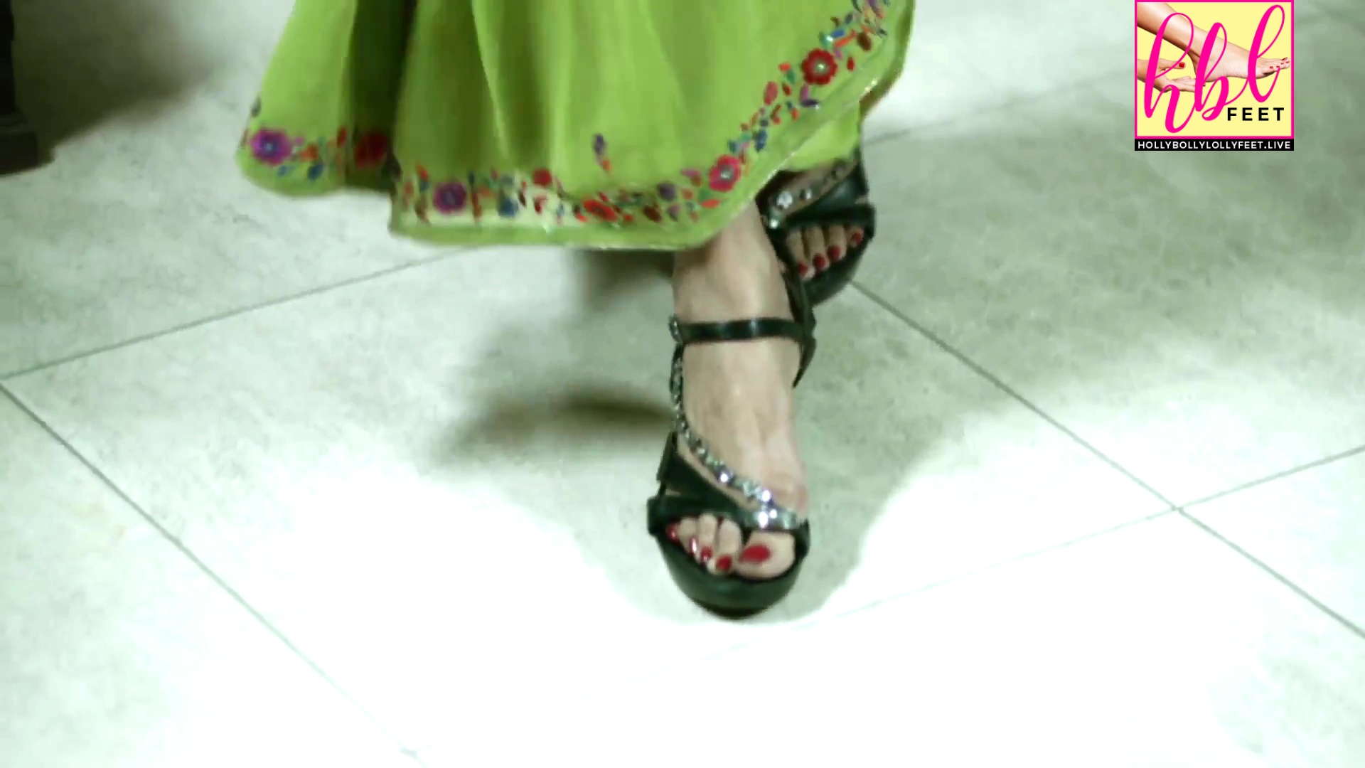 Ayesha Gul Nice Feet Closeup