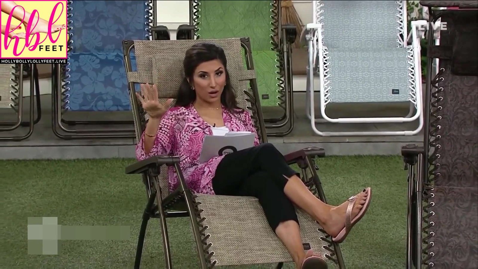 Courtney Khondabi Feet Nice