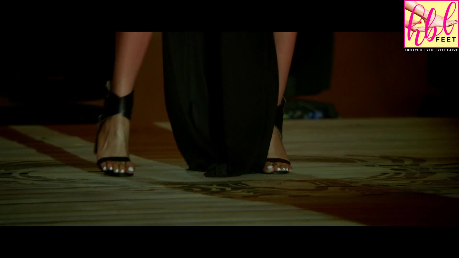 Deepika Padukone Feet Glimpses