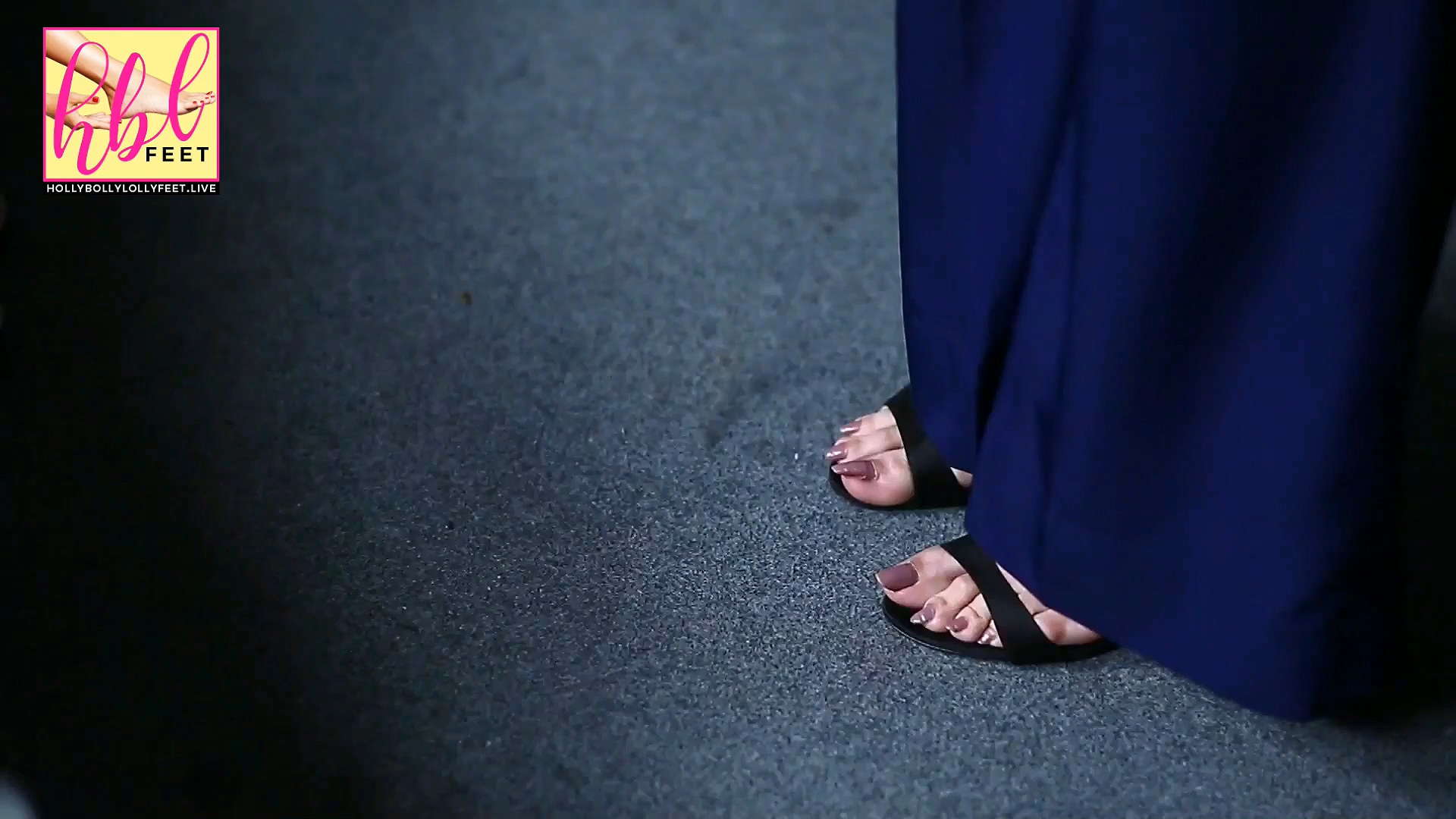 Erum Akhtar Feet Closeups