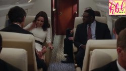 julia-louis-dreyfus-feet-soles-veep-s6-e2-05