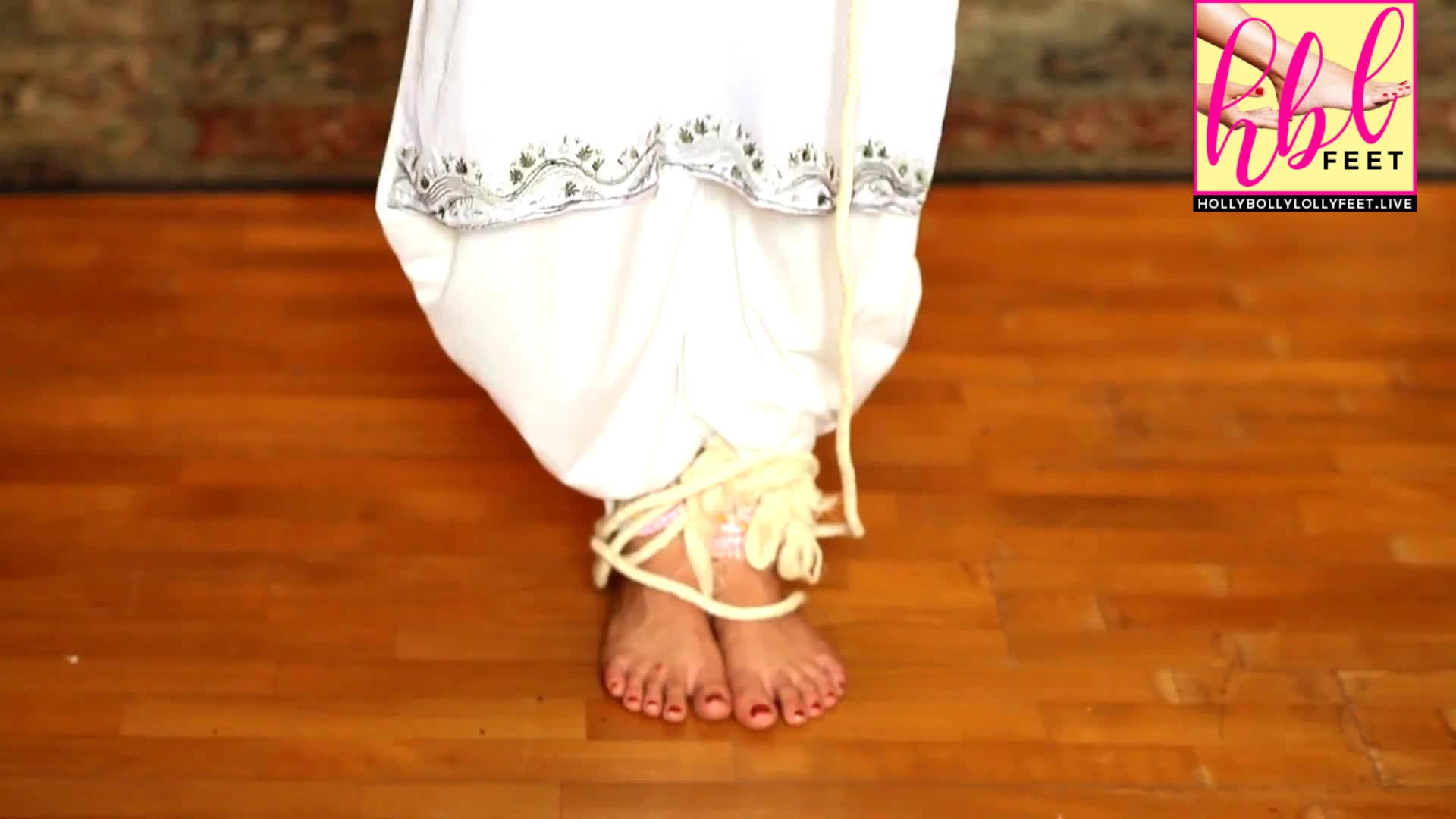 Faria sheikh Feet Close Up