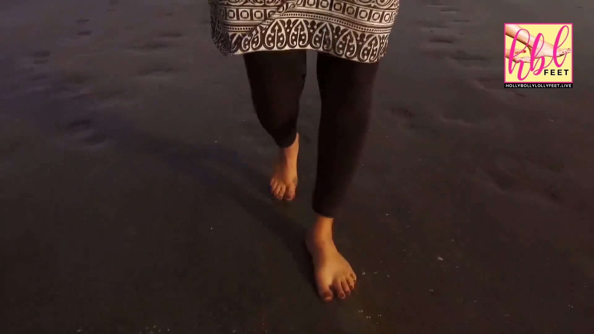 Hafsa Tariq Butt Feet Closeup