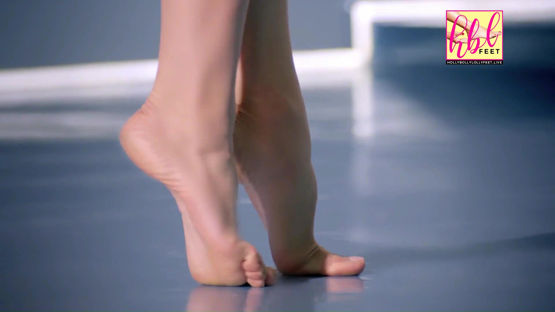 Jacqueline Fernandez Feet & Soles