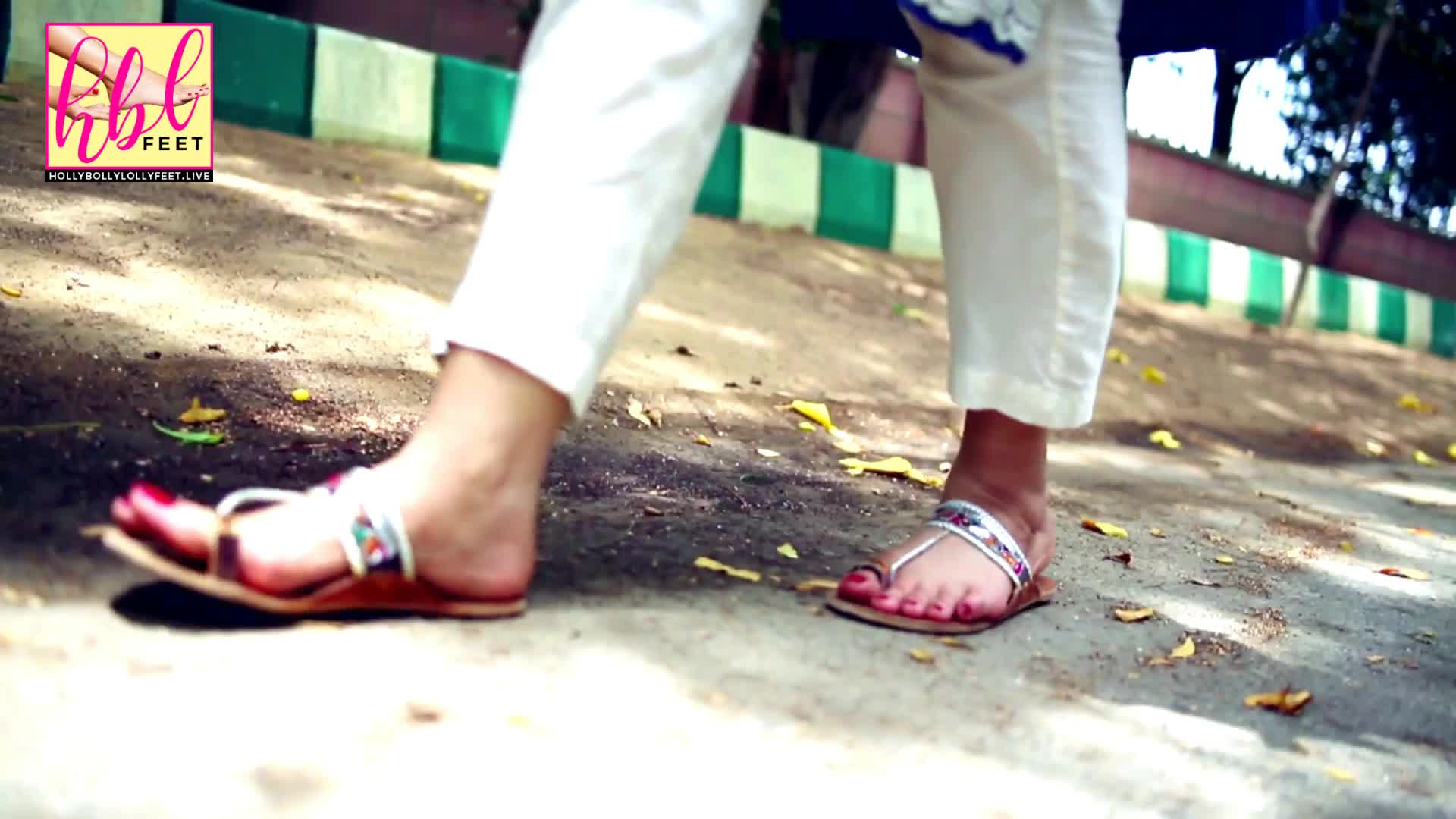 Maham Aamir Feet