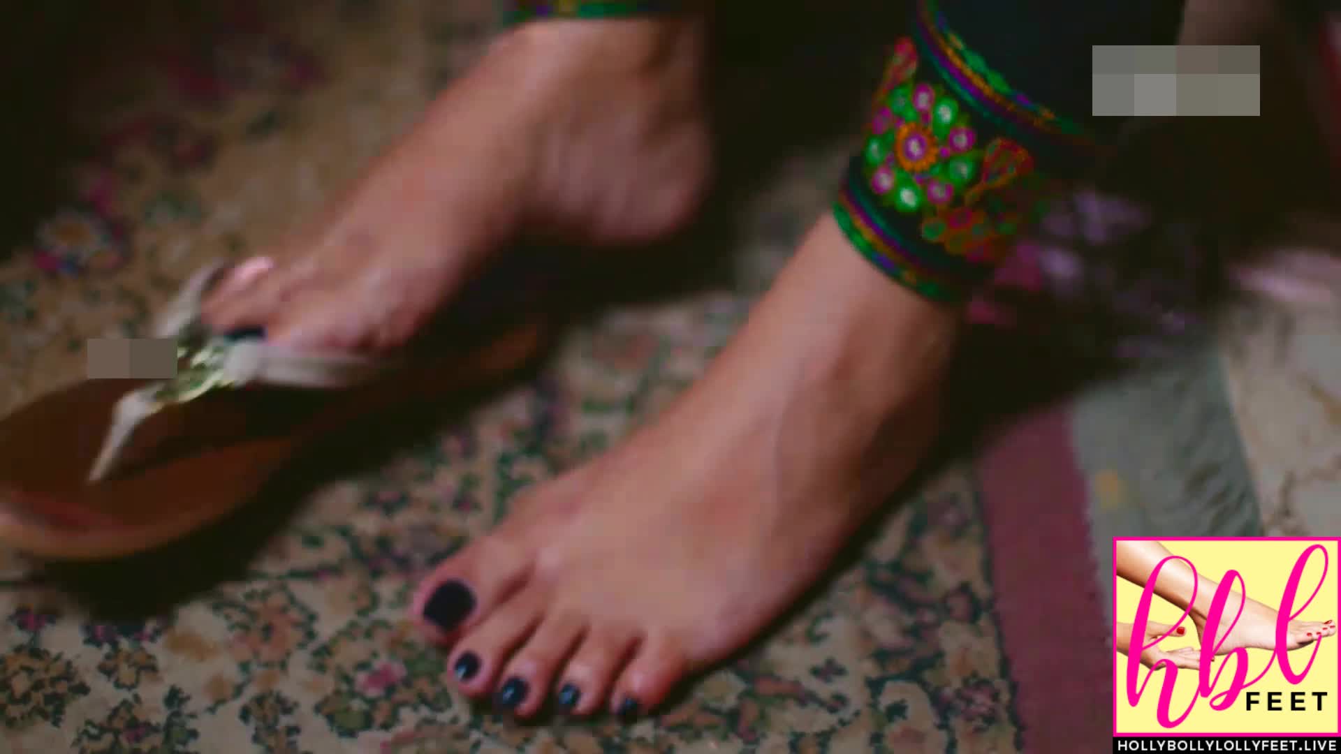 maria-wasti-feet-close-up-urdu1-dukh-sukh-ep-12-03