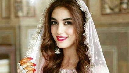 Maya Ali Feet Videos Playlist