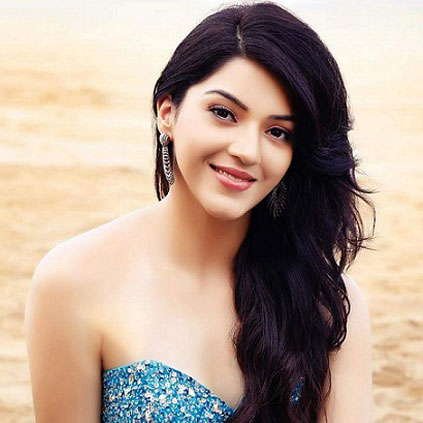 Mehreen Pirzada Feet Videos