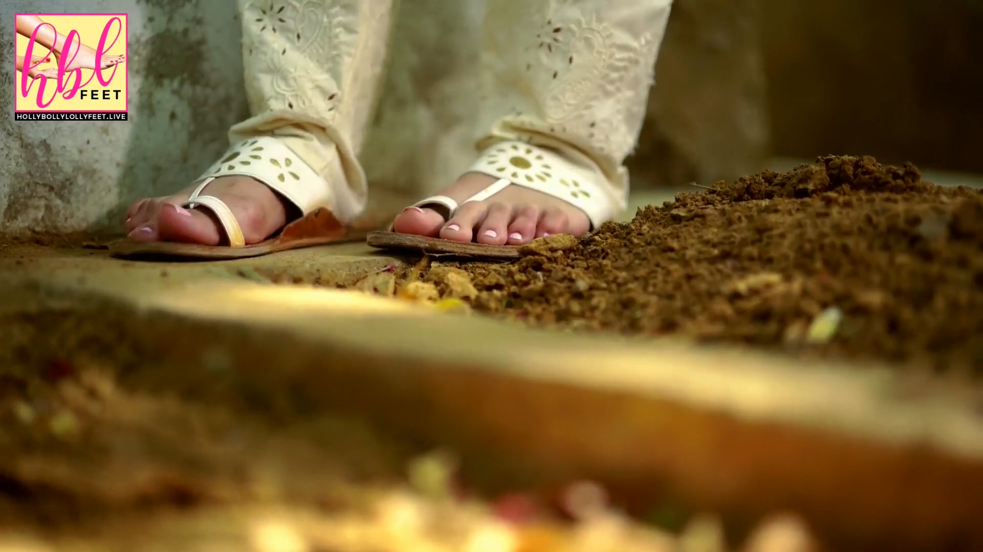 Nadia Khan Feet Closeup
