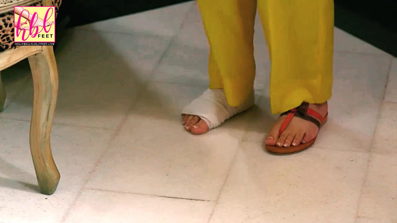 Najia Baig Feet