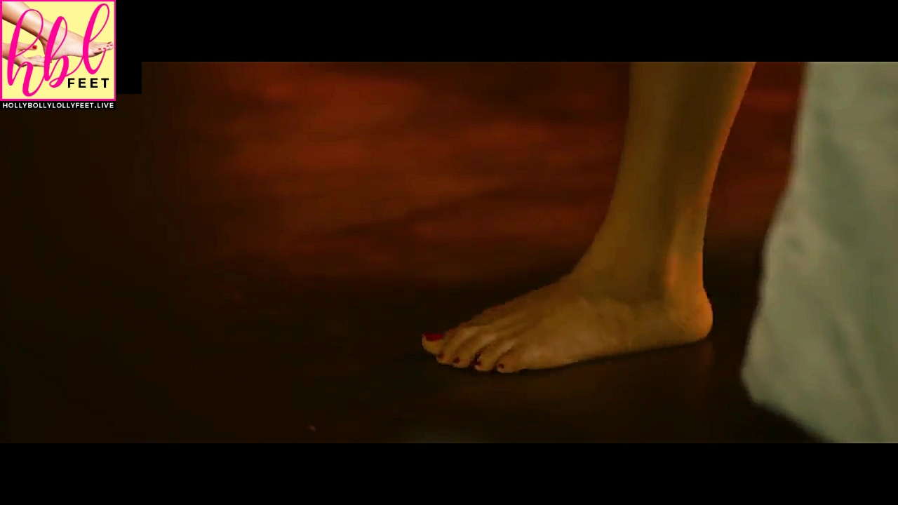 Nyra Banerjee Feet Closeup