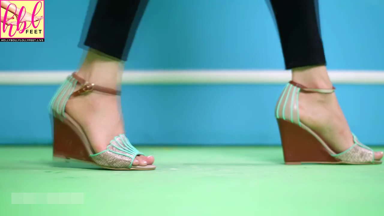 Saheefa Jabbar Khattak Feet Toes Closeups