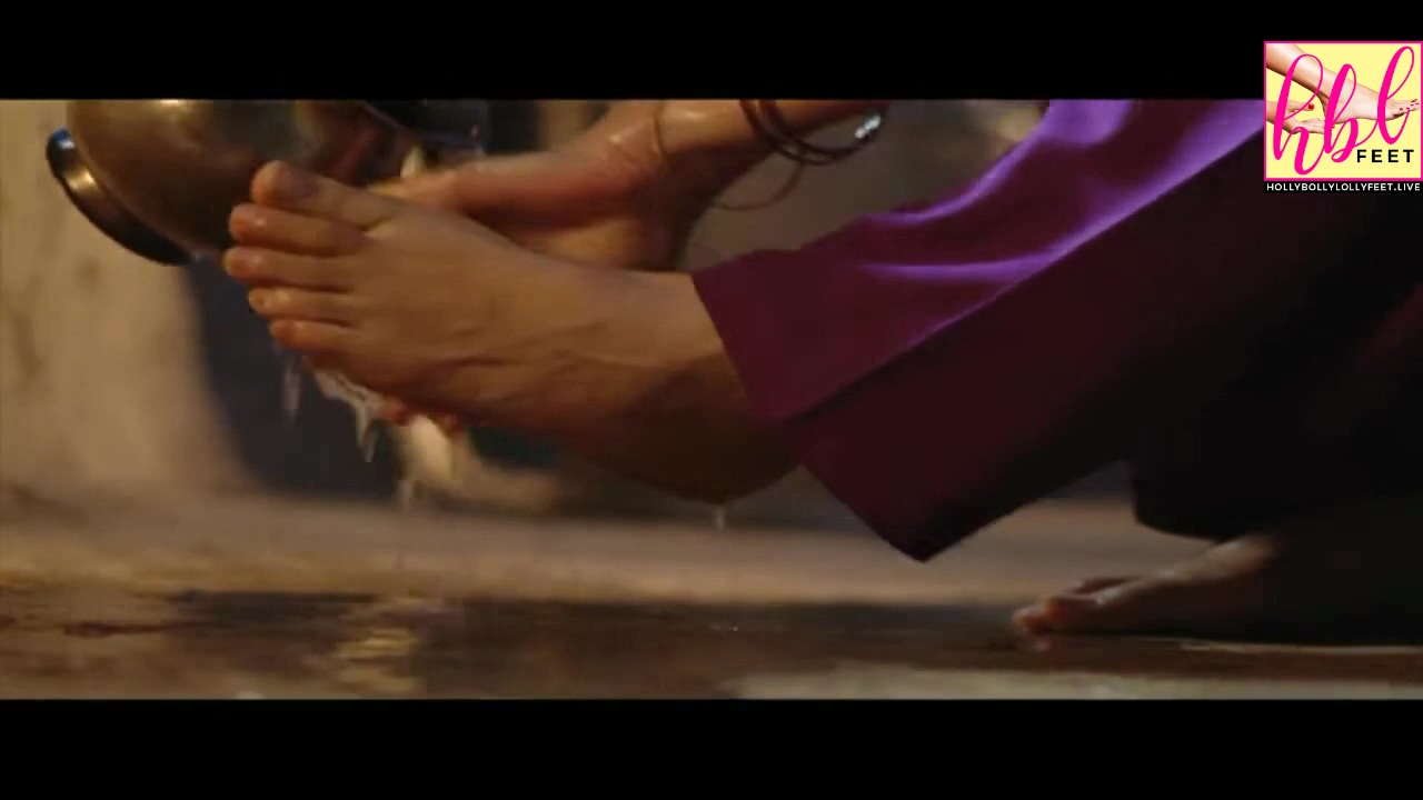 Samiya Mumtaz Feet Closeups