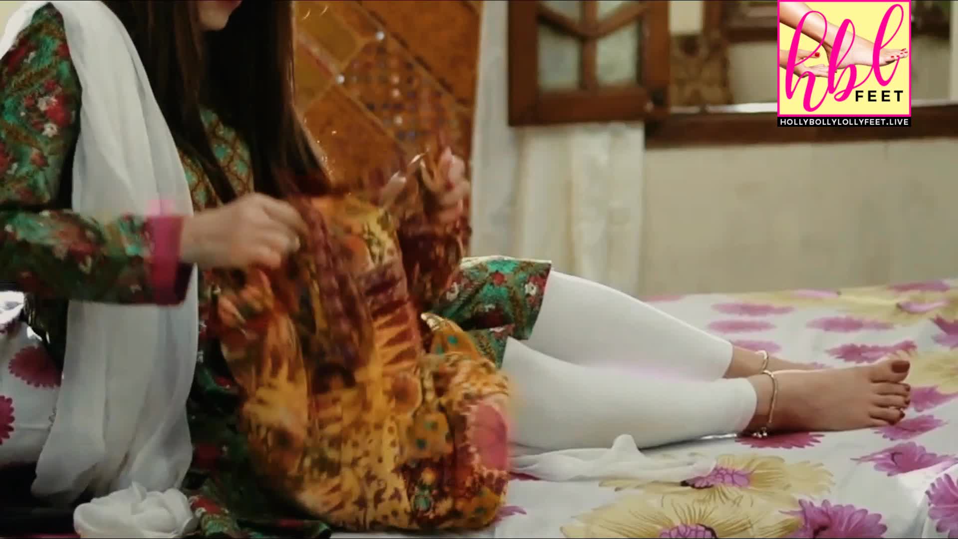 Saniya Shamshad Hussain Feet & Soles