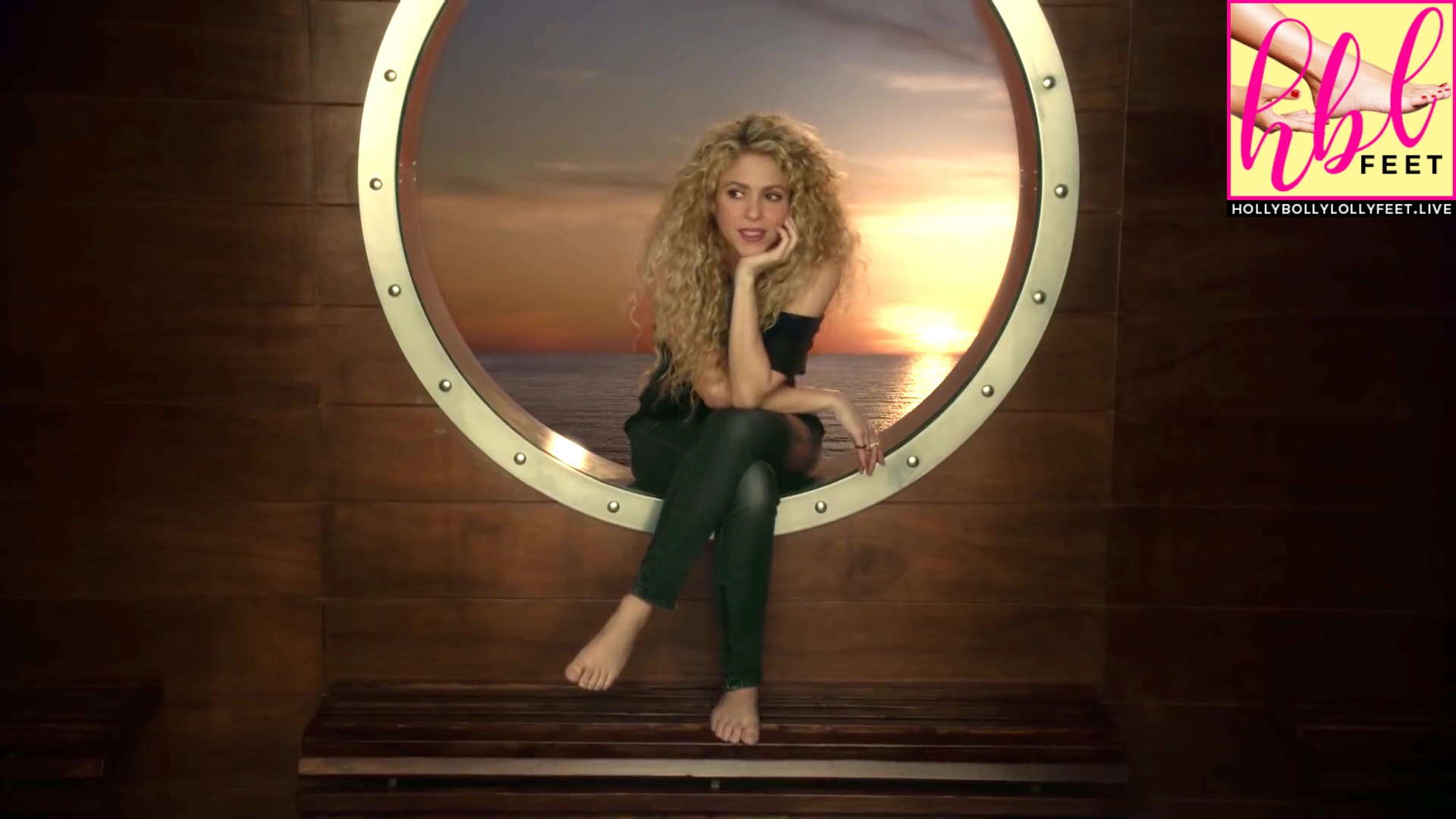 Shakira Feet & Sole