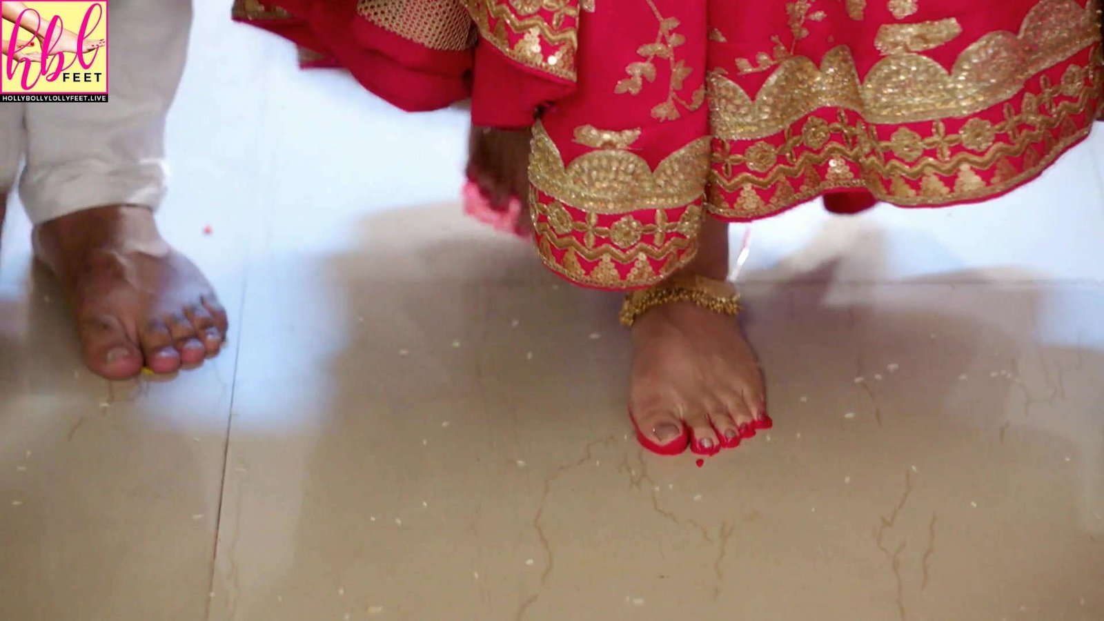 Surbhi Jyoti Feet Closeups