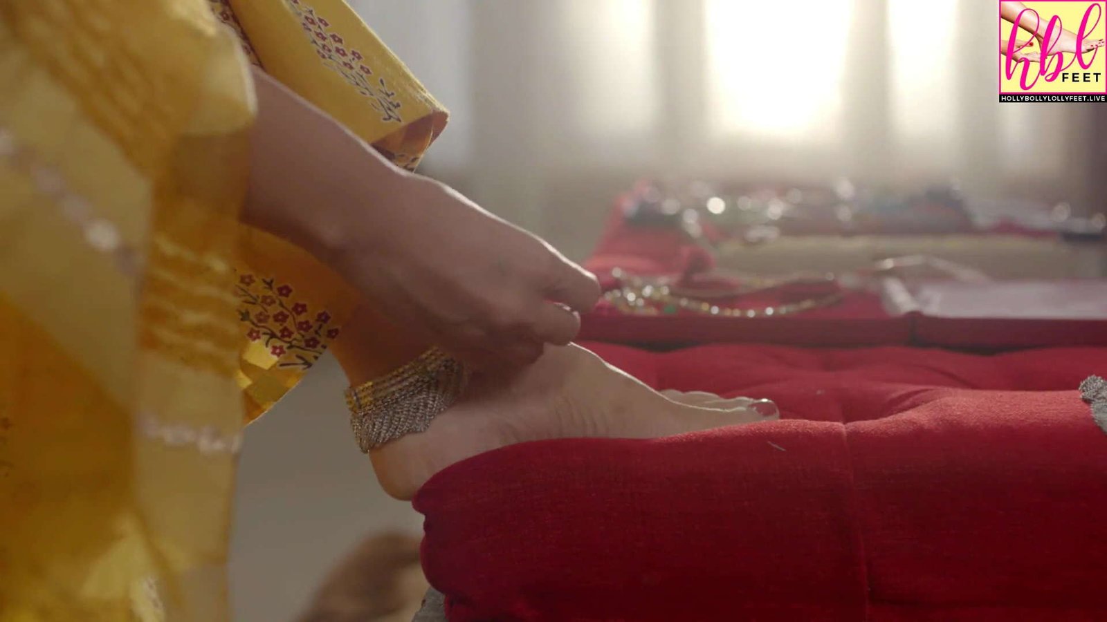 Surbhi Jyoti Feet Soles