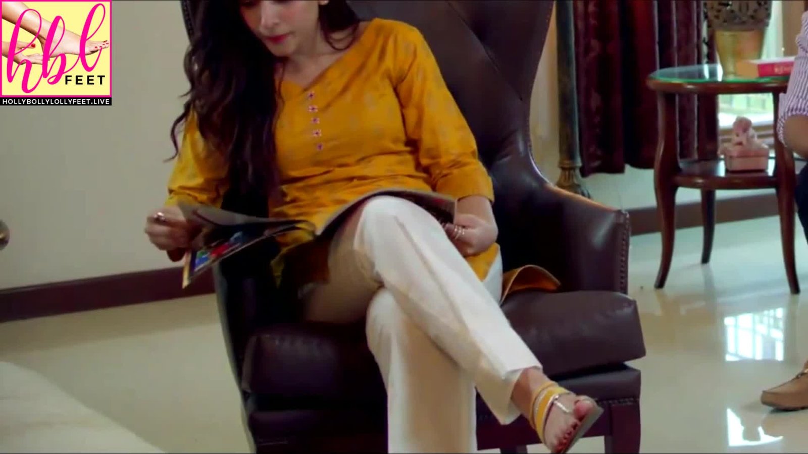 Urwa Hocane Feet