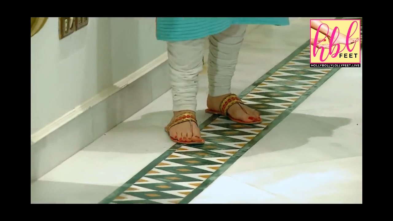 Uzma Hassan Feet Closeups