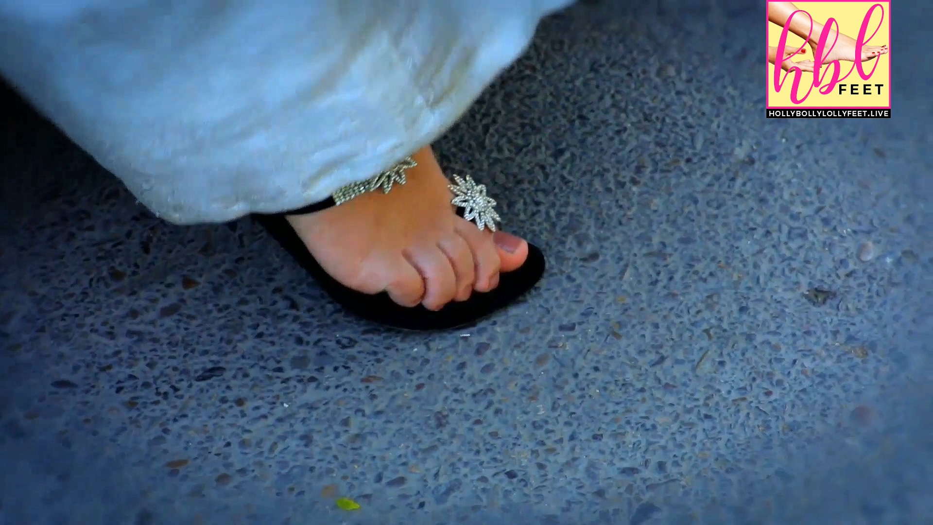 Wajeeha Ajmal Feet Closeup